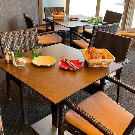 Kamel Club Restaurace A Olmütz